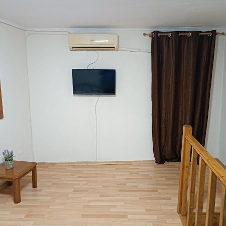 Two-Storey Maisonette Next To The Port Mantouki المظهر الخارجي الصورة